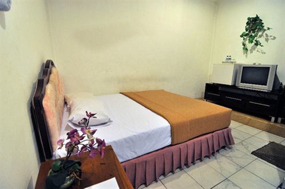 Jesens Inn I Kuta Lombok Kültér fotó